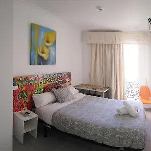 https://lagunillas-st.es-andalucia.com