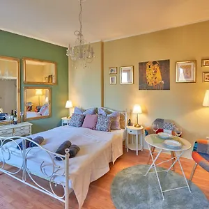 Apartment Old Romantic With Free Private Parking